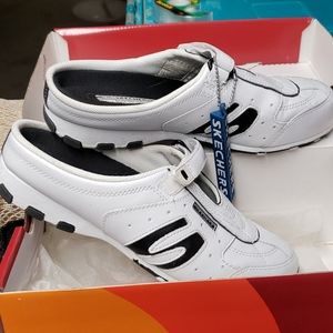 Skechers sneakers
